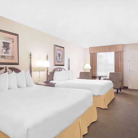 Days Inn by Wyndham Metter Exterior foto
